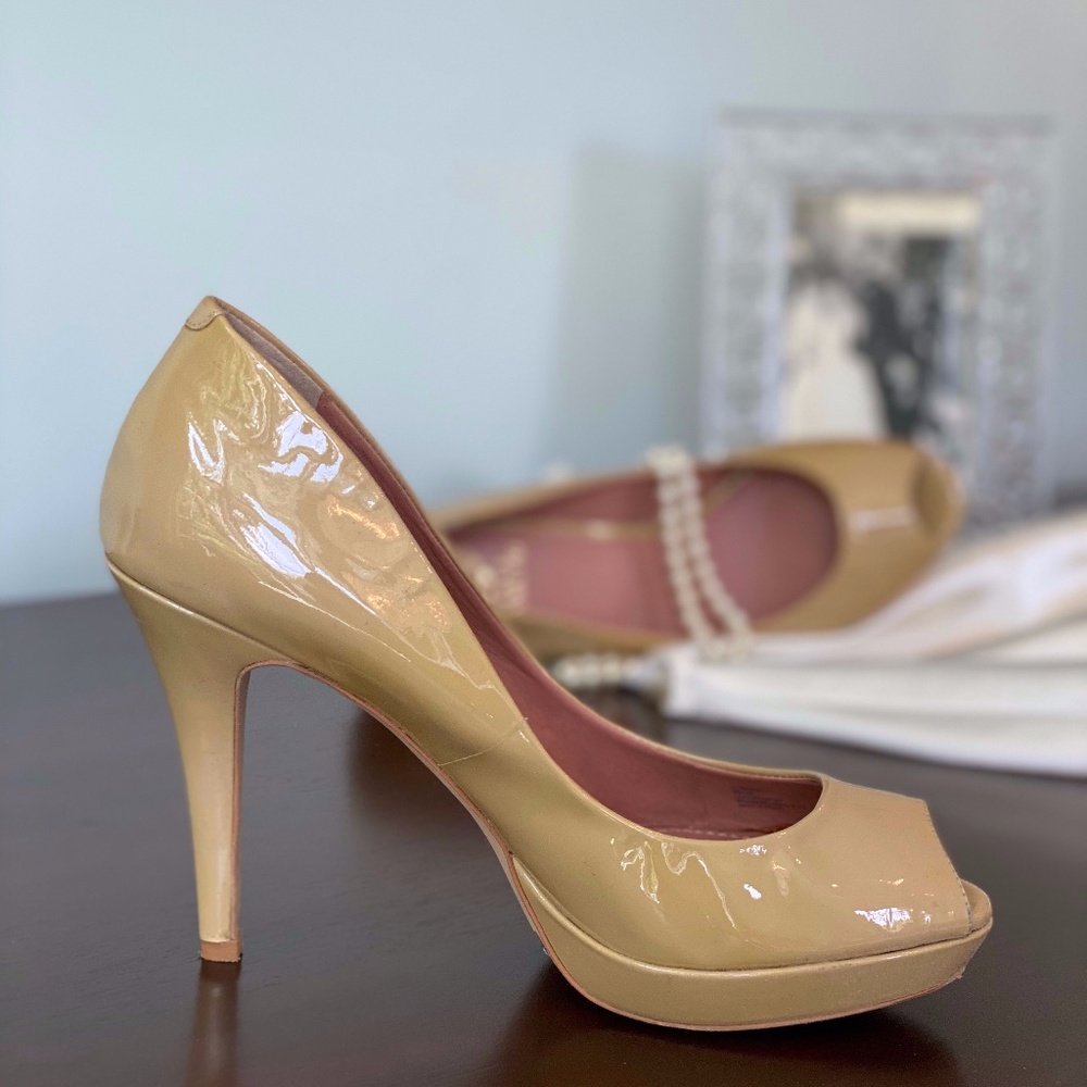 Vince Camuto Patent Leather Nude Open Toed Heels